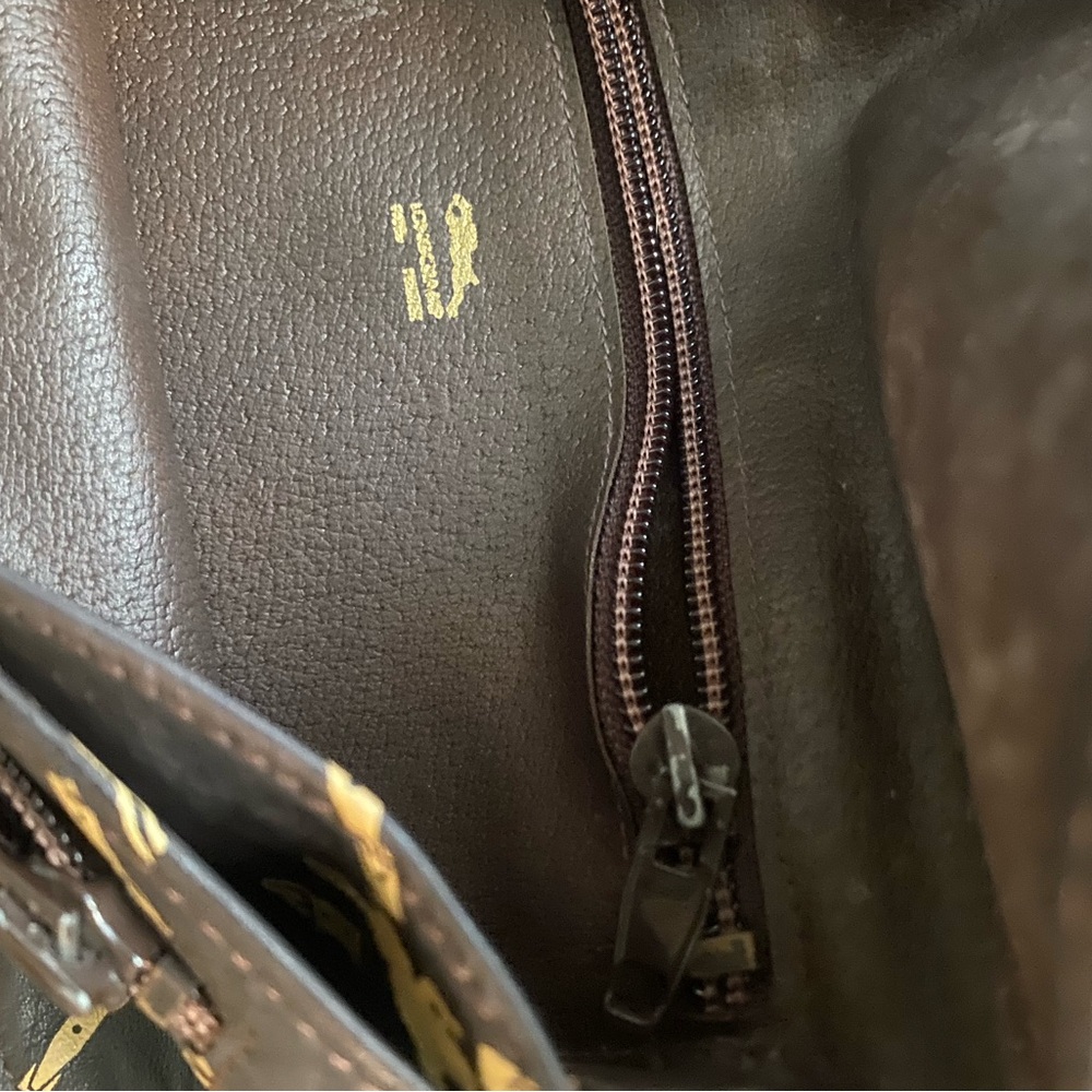 🌟 Longchamp Vintage Brown Horse Print Leather Clutch Bag – Chic & Rare! 🌟 - Picture 5 of 6